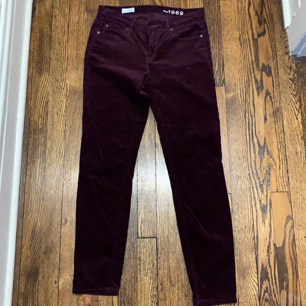 Gap, 1969 Burgundy Corduroy Legging Jean, size 27/4